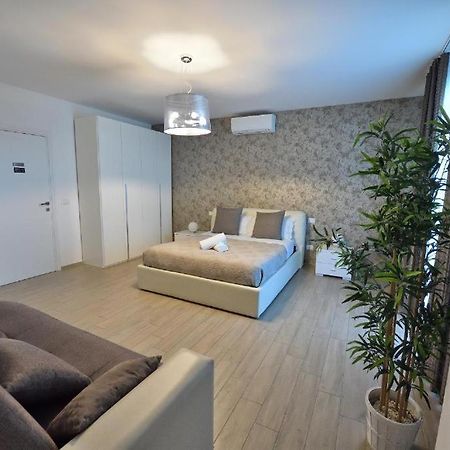 Hotel Karol Wojtyla Airport Bari Exteriér fotografie