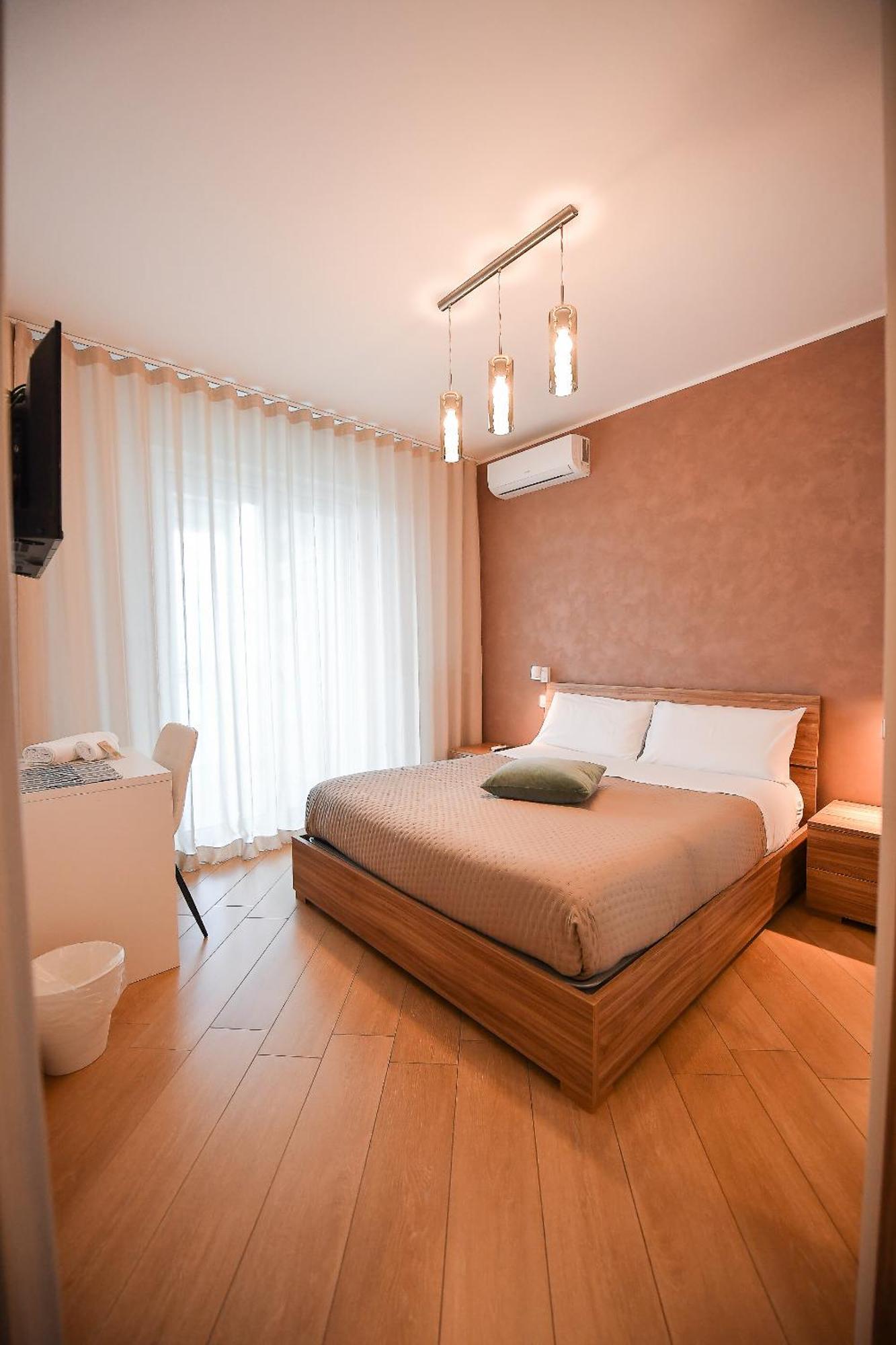 Hotel Karol Wojtyla Airport Bari Exteriér fotografie
